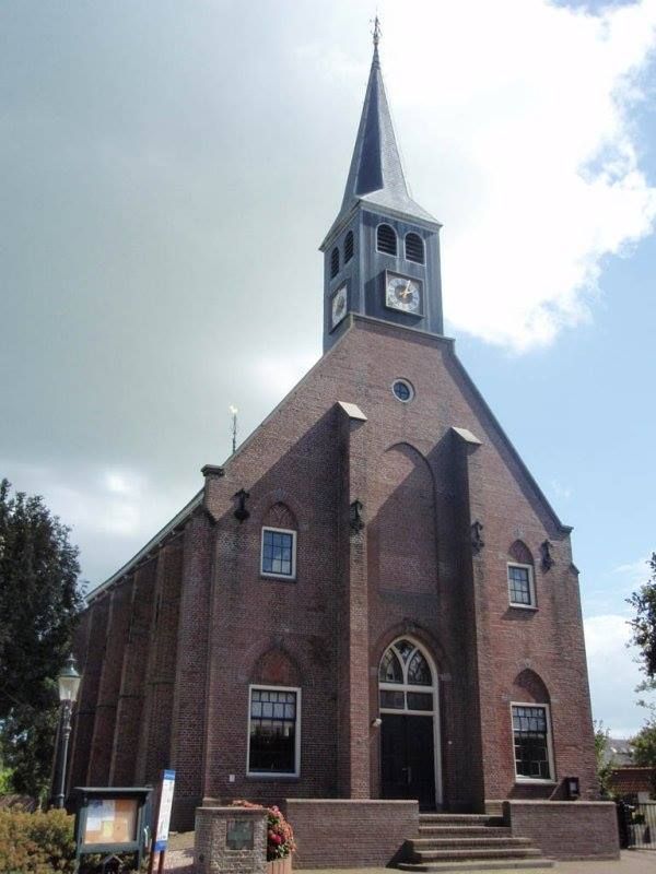 De buitenkant van de Protestantse Kerk West-Graftdijk