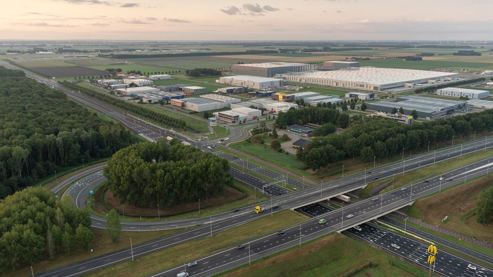 Larserpoort en de infrastructuur voor de logistiek in Lelystad, Flevoland