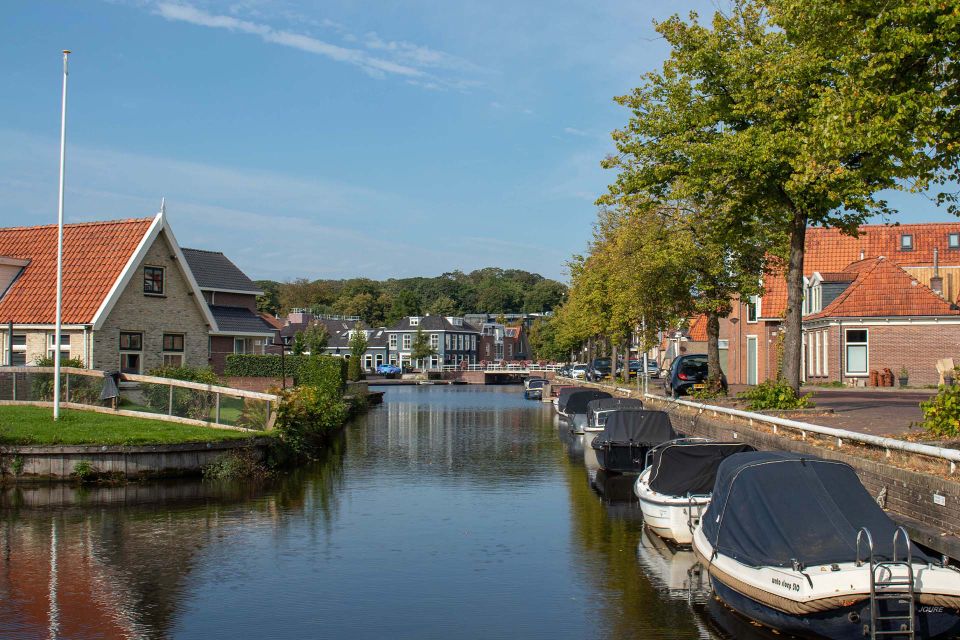 allemaal aangelegde bootjes in joure