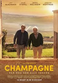Affiche van de film Champagne met daarop de 2 hoofdrolspelers met op de achtergrond een zonnig landschap.