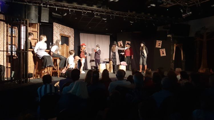 't Mierlo's Amateur toneel speelt "Het Blackwood mysterie"