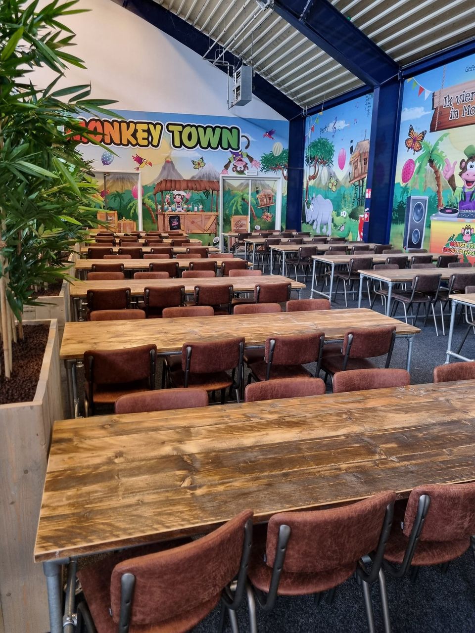 Restaurant in binnenspeeltuin