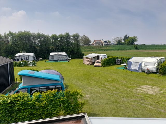 Foto van de standplaatsen op Camping Mariëndreef