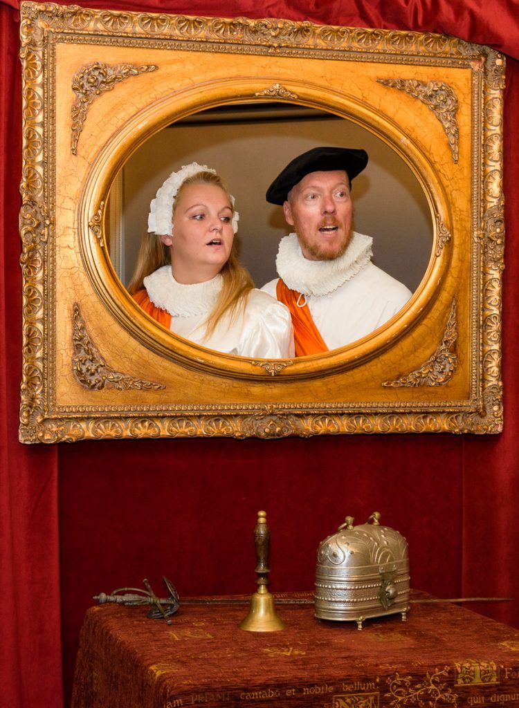 Scéne uit de voorstelling Anna en Us Heit