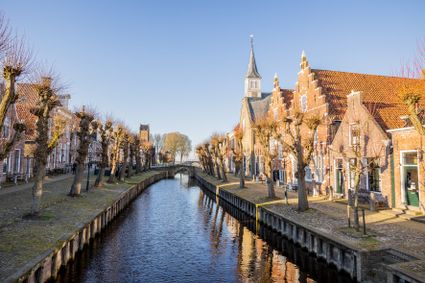 gracht in sloten