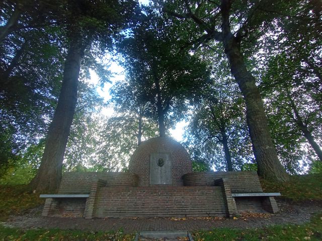 Monument Willem Westra - Kaatskuier
