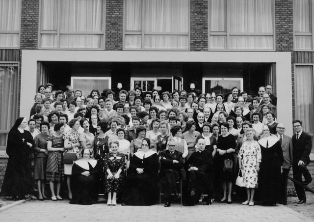 Opening Zusterflat in 1962.