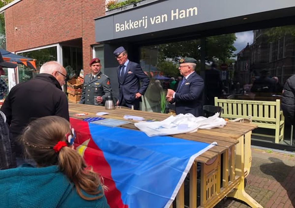 Koningsdag - Veteranen op Slingermarkt