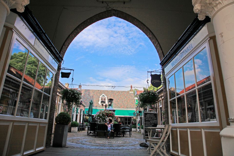 Een doorkijkje naar het Binnenhofje
