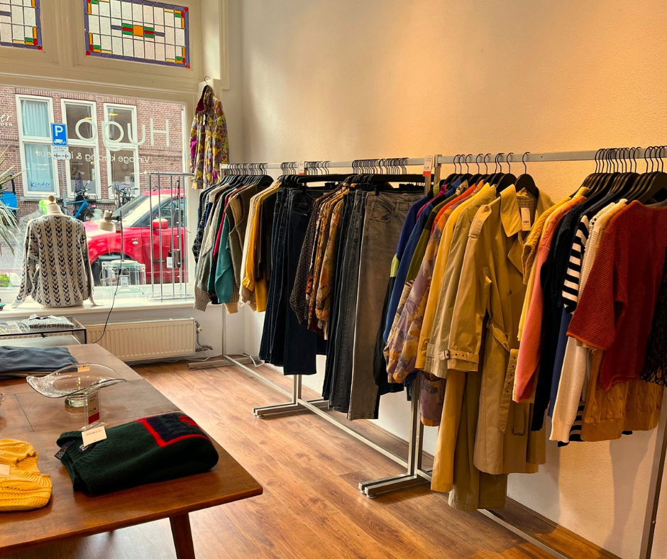 Binnen bij Hugo kleding & vintage