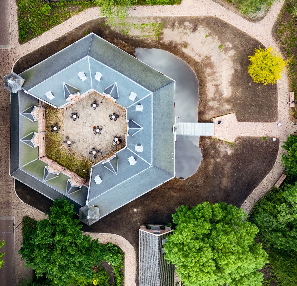 Luchtfoto van Museum Kruithuis van bovenaf