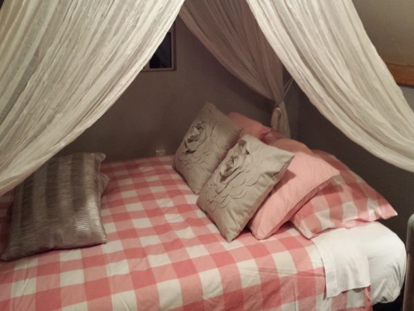 De Bijenkorf bed