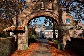 Toegangspoort abdij Heeswijk