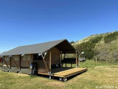 5 persoons safaritent dicht bij het strand op Stortemelk 