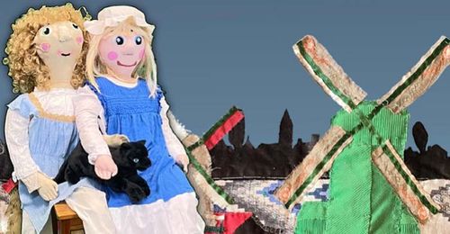 Twee poppetjes bij de molen