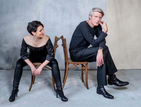 Een theatraal concert van Ekaterina Levental en Frank Peters.