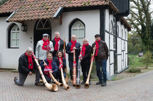 Meddose midwinterhoorn bloazers