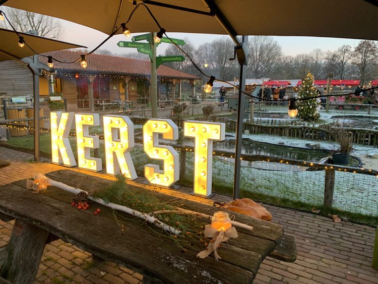 Verlichte letters Kerst