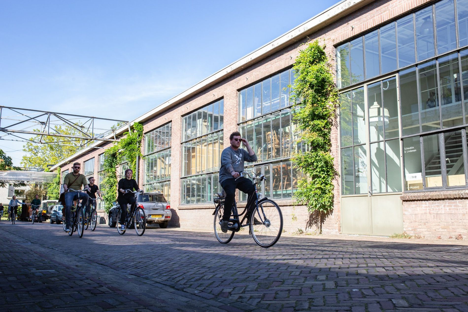 Fietsen Strijp R Piet Hein Eek  (afbeelding niet gebruiken voor andere webpagina's/doeleinden)