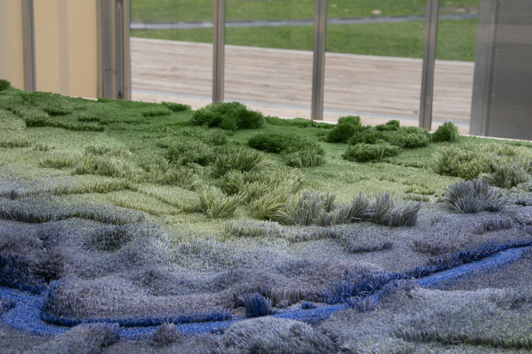 29 januari 11 uur opening Het Brabantse landschap als draad in eerste solotentoonstelling Liselot Cobelens