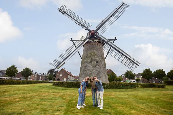 Selfie bij de graanmolen in Hapert