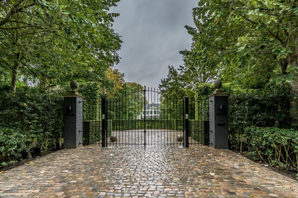 Oprijlaan Schuddebeurs