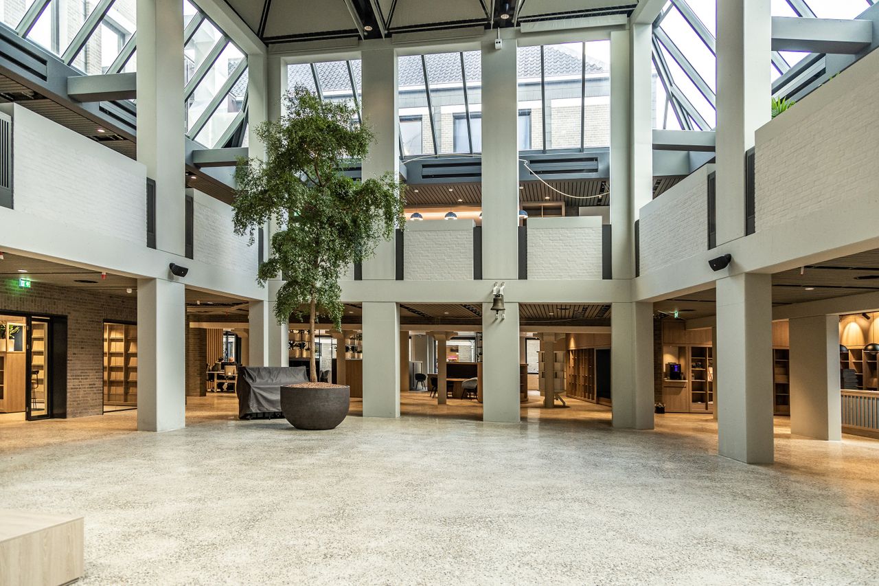 Huis voor de Samenleving Deurne - Hal