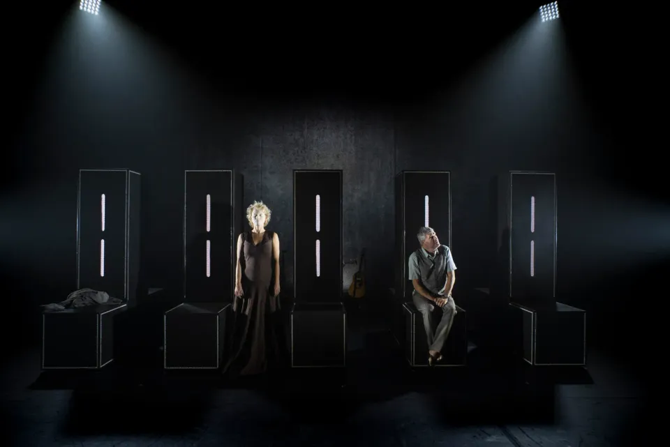 Toneelgroep Maastricht, voorstelling Peachez