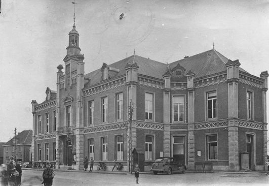 Het Raadhuis op de Markt | Oorlogsjaren in Veghel | Bezoek Meierijstad