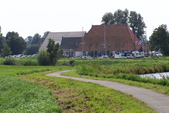 Rondje Langweer: tussen de meren