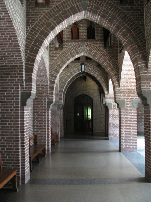 De prachtige gangen van de Sint Paulusabdij in Oosterhout
