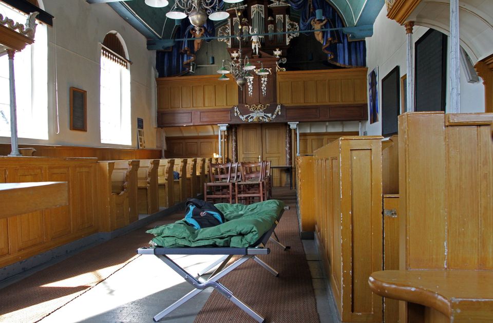 Blessum kerk interieur refugio