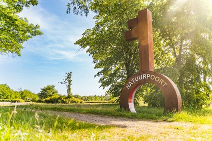 Sleutel bij natuurpoort