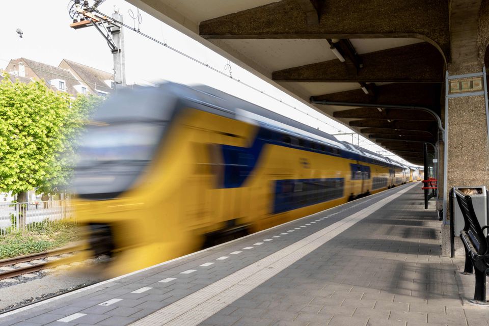 Station Maastricht trein aankomst