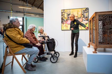 Foto van mensen bij kunstgarage Franx