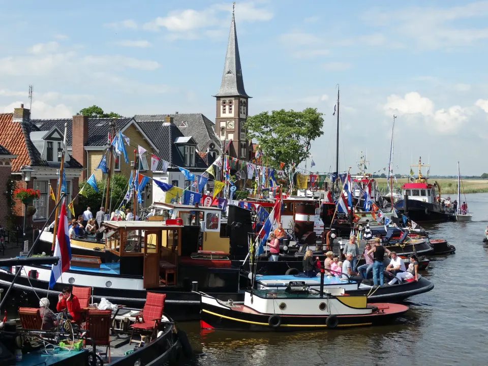 Boten in water in Woudsend