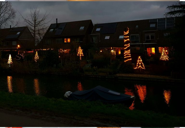 Kerstlichtjesroute in Stedenwijk Almere