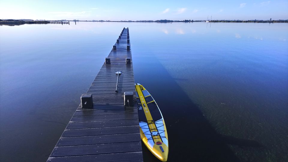 een supboard aan een steiger