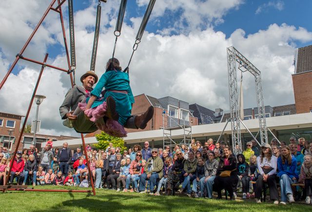 Sneekweek Straattheaterfestival op dinsdag in Sneekweek
