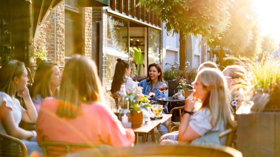 Genieten op een van de vele terrassen in de Peel
