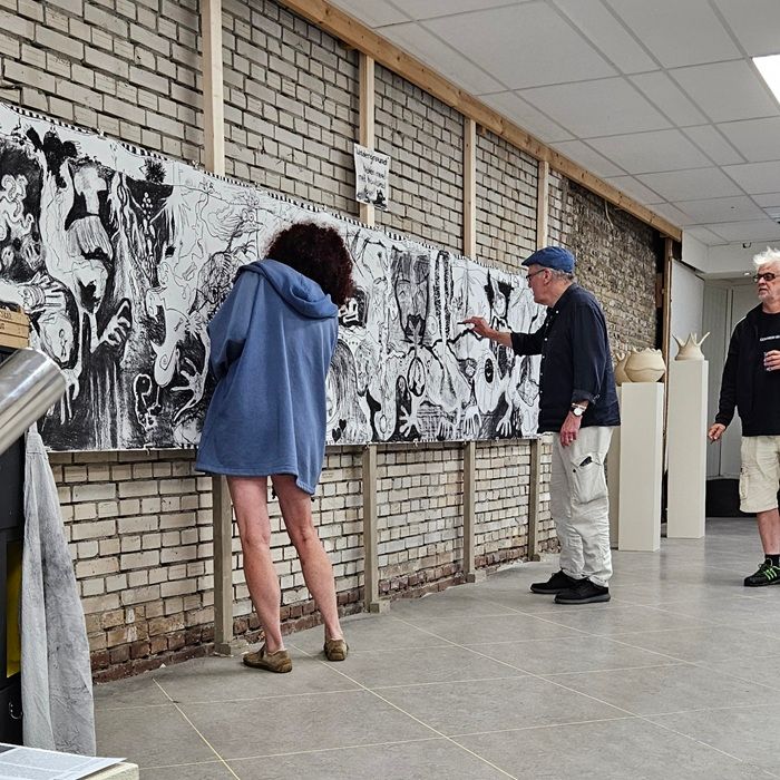 Deeper UnderGROÛND xxl houtskooltekening