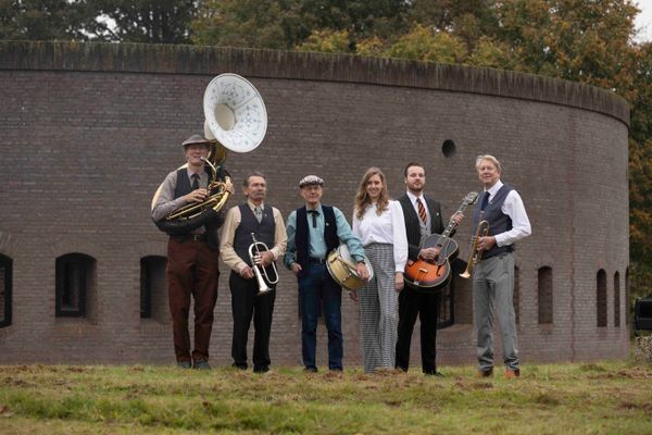 Royal Buckets live muziek