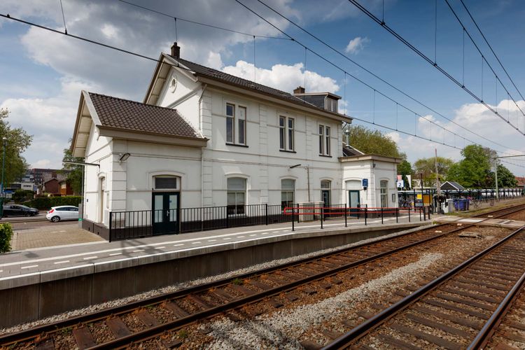 Stationsrestauratie Happy Dees