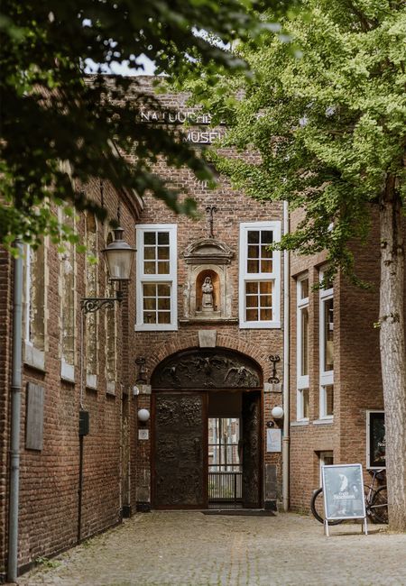 Natuurhistorisch museum Maastricht deur ingang