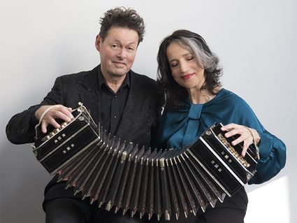 duo Marietta Petkova, piano, en Carel Kraayenhof, bandoneon