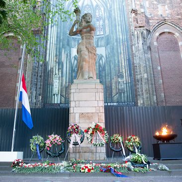 4 mei lezing in Domkerk