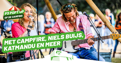 Een poster van P3 op de camping