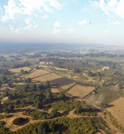 Impressietekening van de villa (achter) en de tumulus (voorgrond) van Overasselt.
