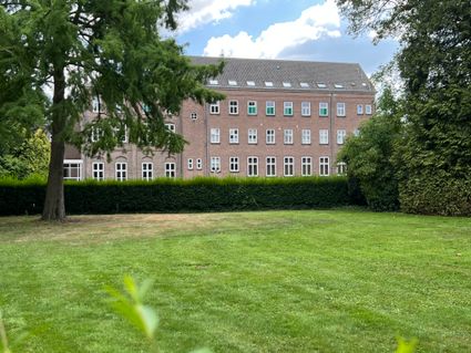 Kloosteruin en Mariagrot