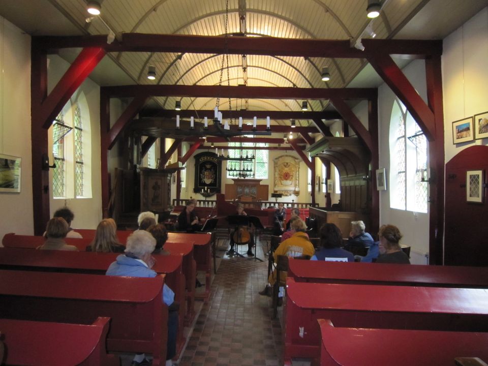 Sint Hippolytuskerk binnen